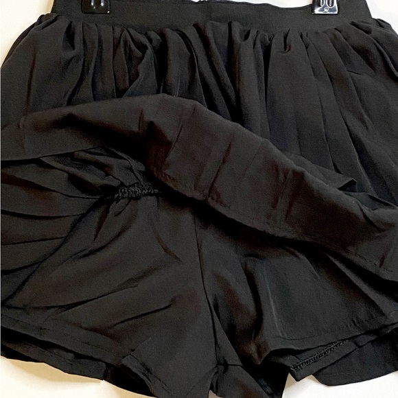 SHEIN Kids Black Ruffle Tiered Skort | Elastic Waist | Size M–L - Picture 4 of 6